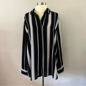 Mossimo 🎬 Black White Stripe Button Down Blouse XL